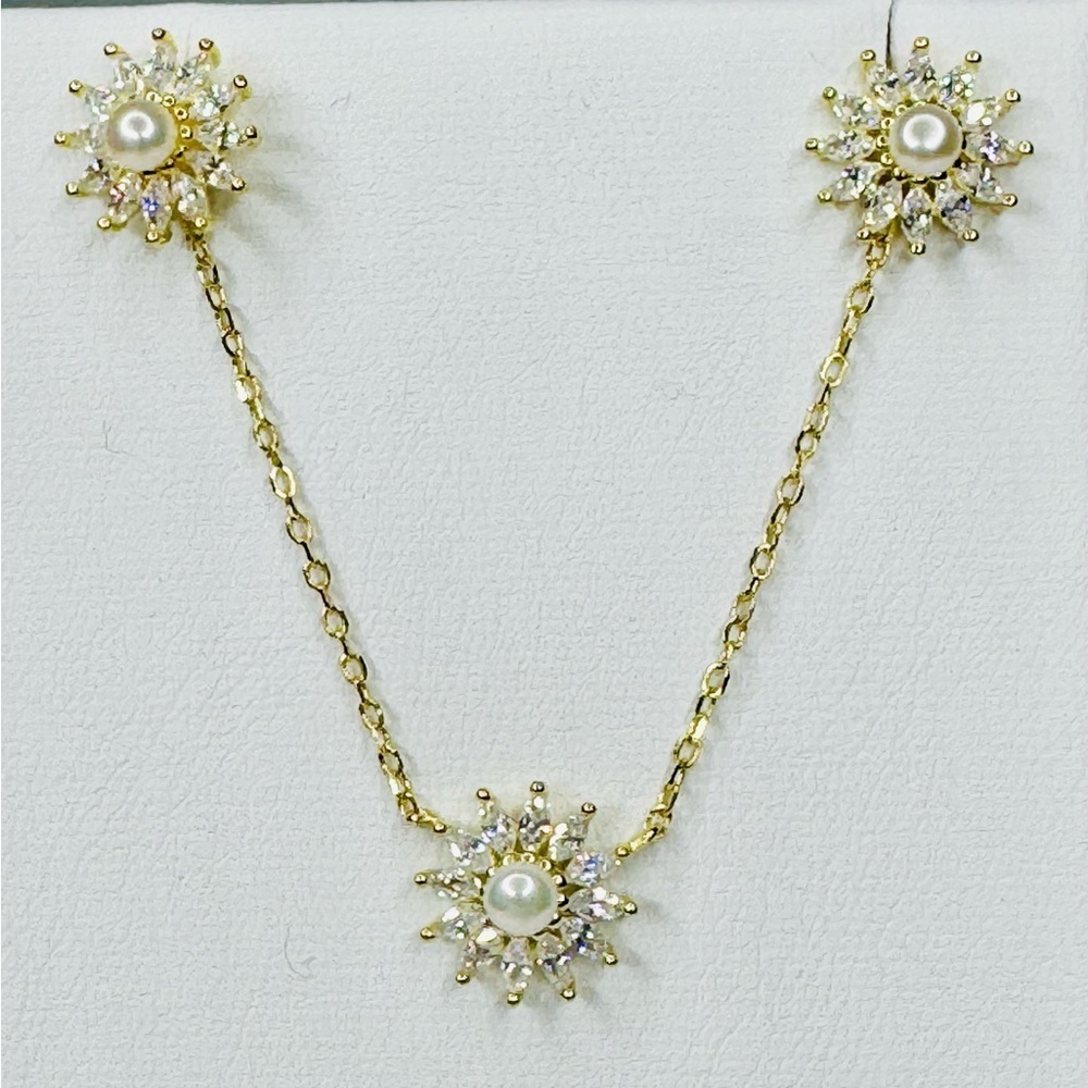 Elegant 18K Gold,Sterling Silver, Creme Pearl  Necklace & Earring Set